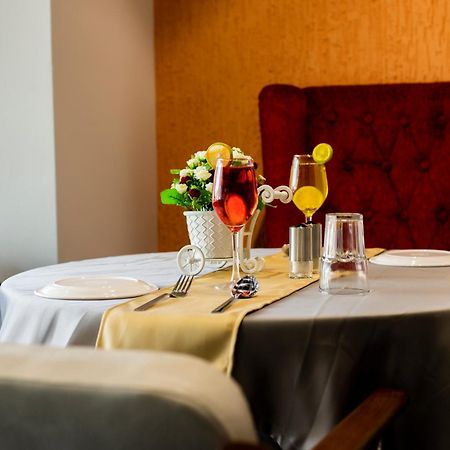 Hotel Prabha Palace Ahmednagar Εξωτερικό φωτογραφία