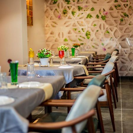 Hotel Prabha Palace Ahmednagar Εξωτερικό φωτογραφία