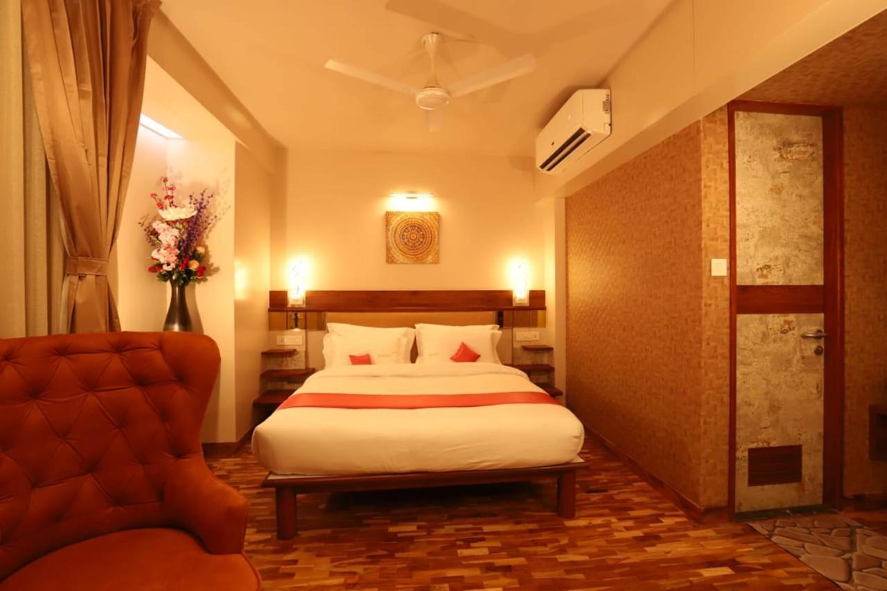 Hotel Prabha Palace Ahmednagar Εξωτερικό φωτογραφία