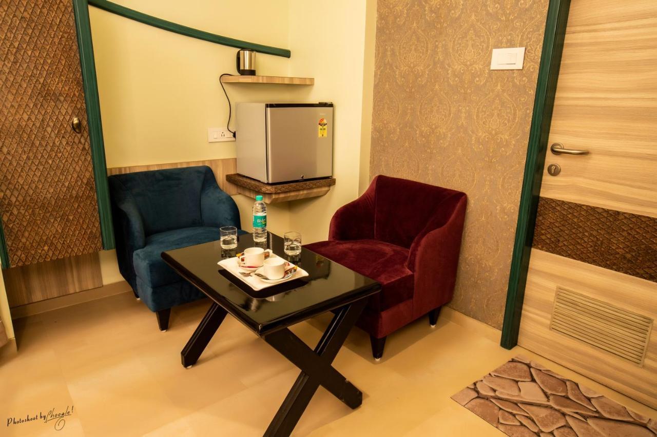 Hotel Prabha Palace Ahmednagar Εξωτερικό φωτογραφία